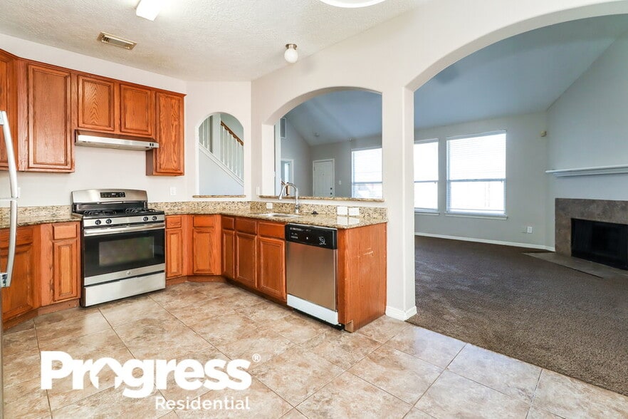 Building Photo - 12015 Raven View Dr