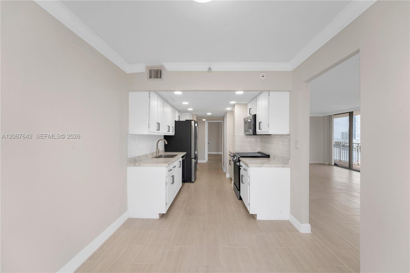 Building Photo - 290 174th St