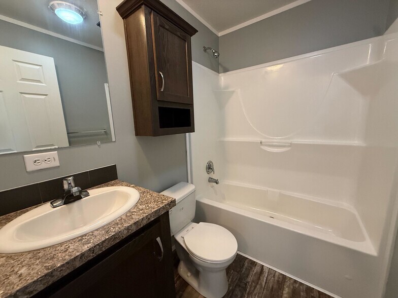 Building Photo - 11853 Cascade Cir