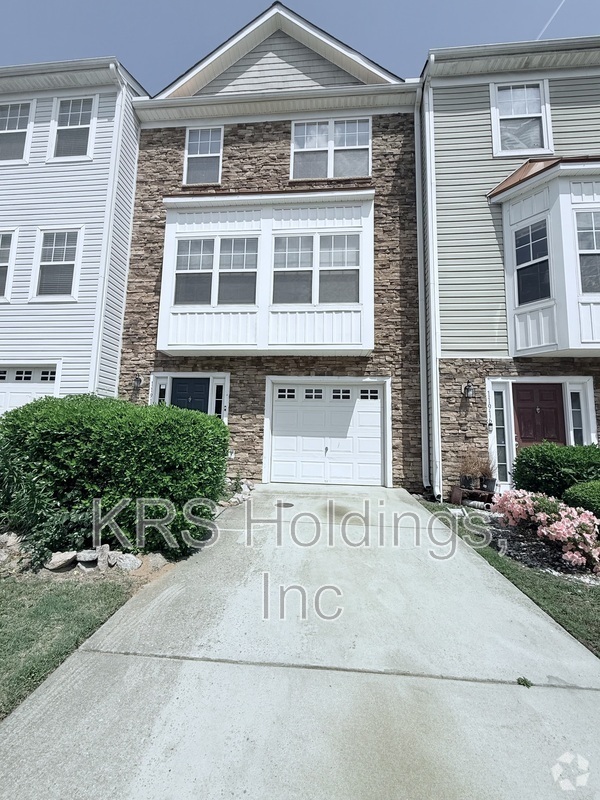 Building Photo - 11918 Field Towne Ln