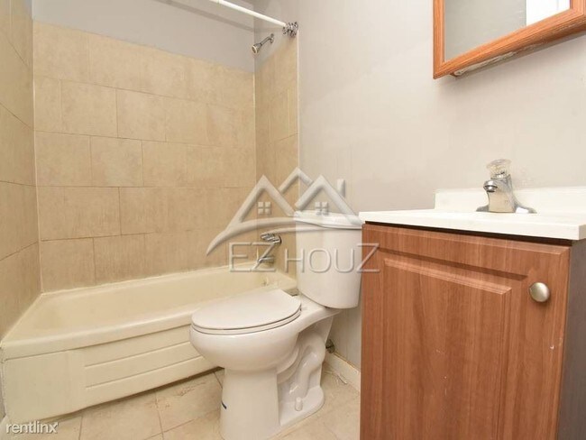 Building Photo - 2 br, 1 bath House - 5611 The Alameda,B