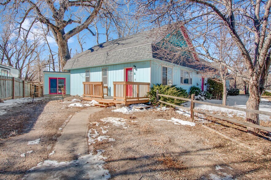 Cute duplex at the end of a culdesac - 3529 Vernon Drive