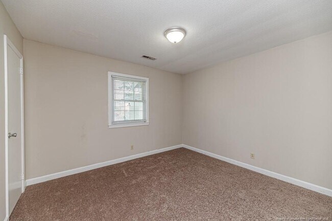 Building Photo - 1601 Tramway Rd