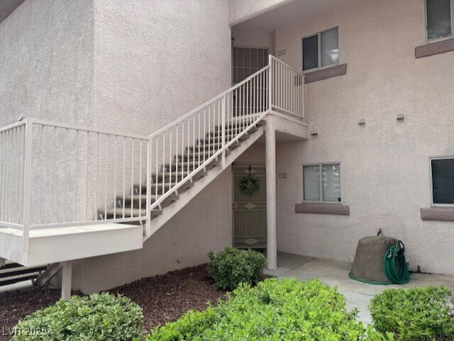 Building Photo - 4555 E Sahara Ave