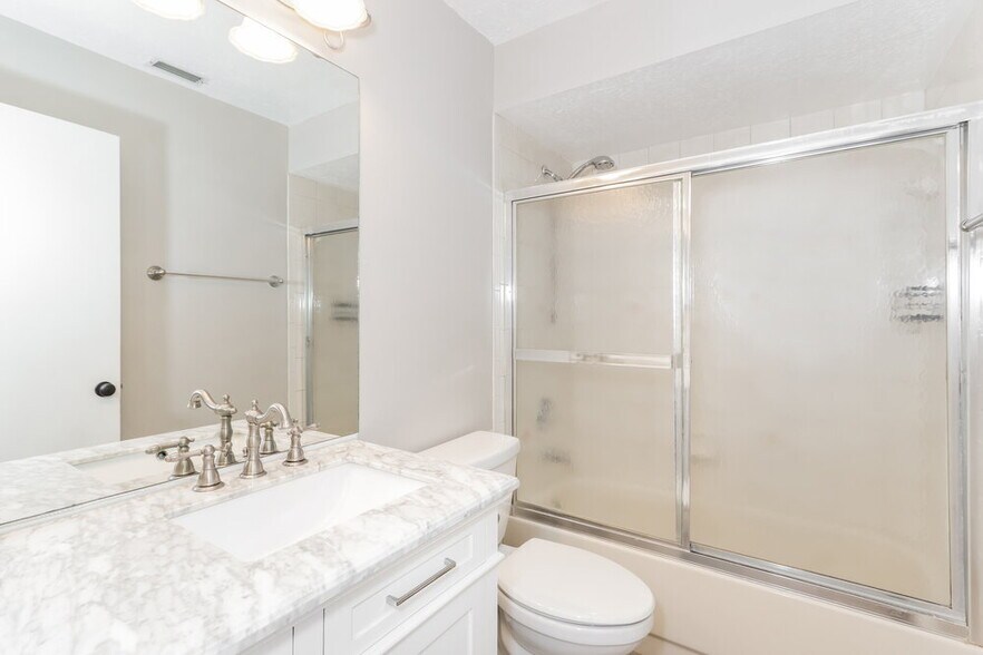 Building Photo - 10314 Ashley Oaks Dr