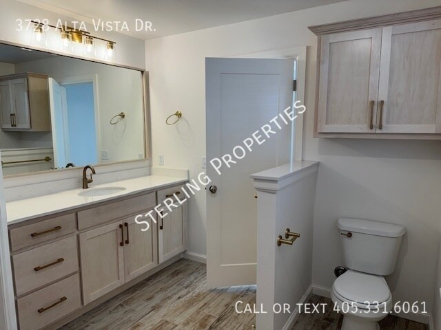Building Photo - 3728 Alta Vis Dr