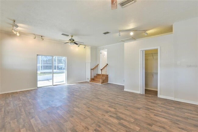 Building Photo - 1828 SE Lake Weir Ave