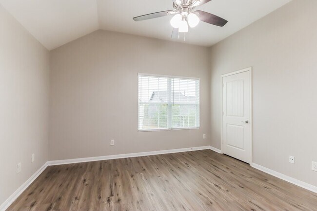 Building Photo - 10122 Berrypatch Ln