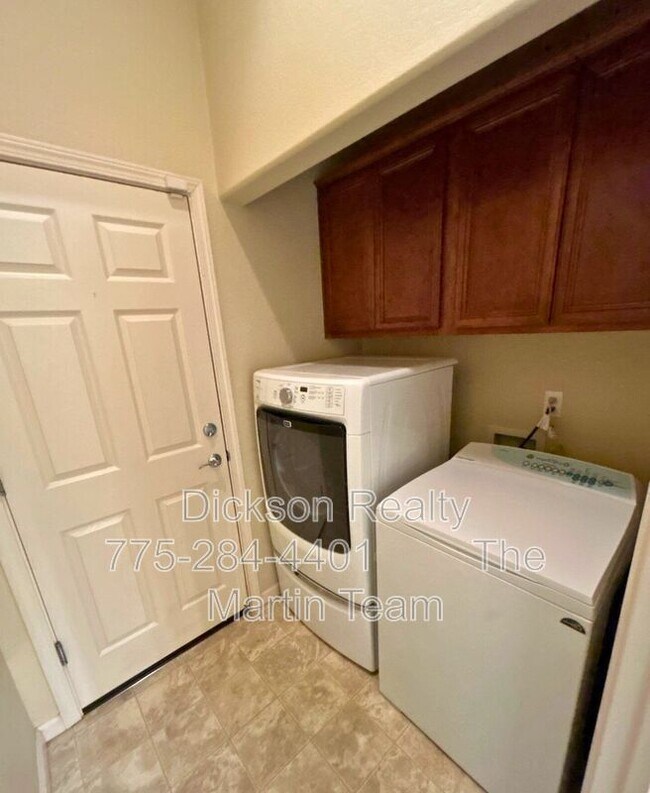 Building Photo - 5718 Pumpkin Ridge Dr