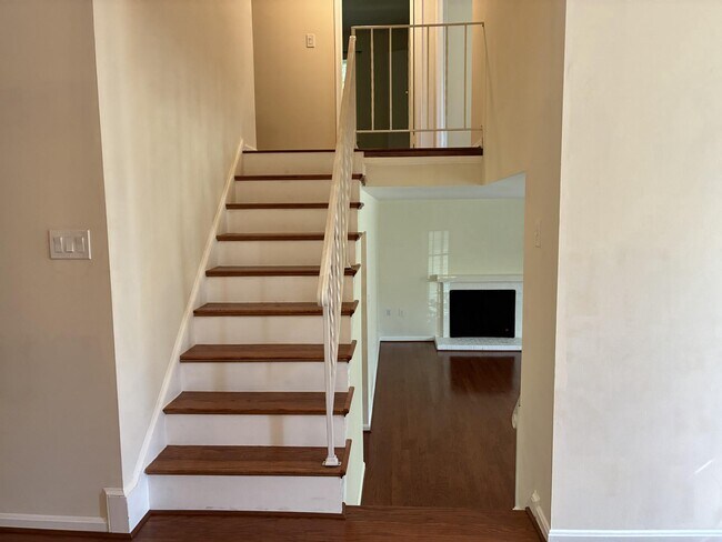 Building Photo - 4834 King Solomon Dr