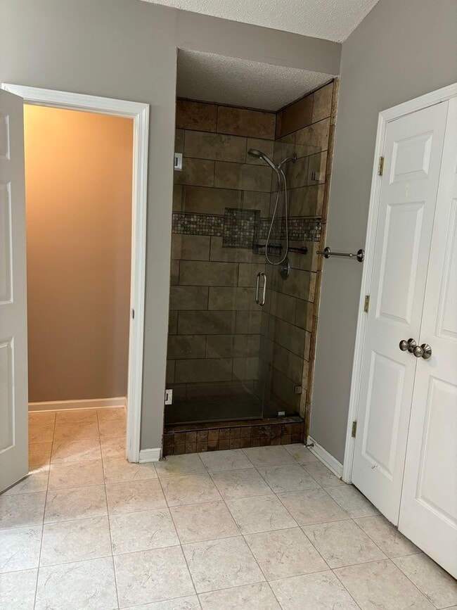 Building Photo - 1718 Bentridge Dr NW