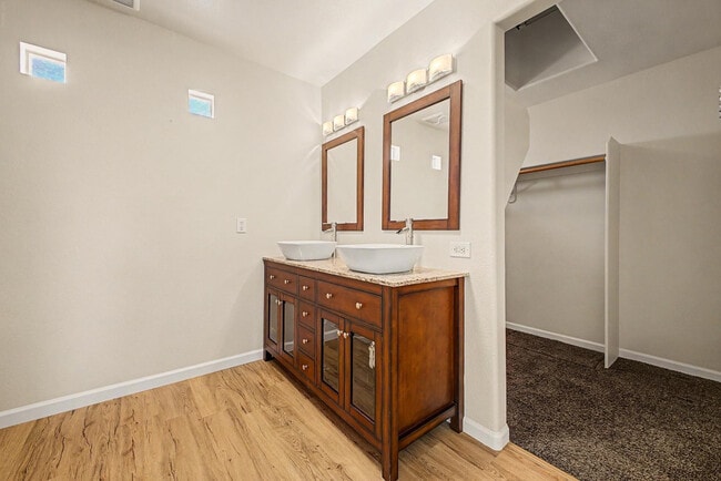 Building Photo - 3221 N 37th St