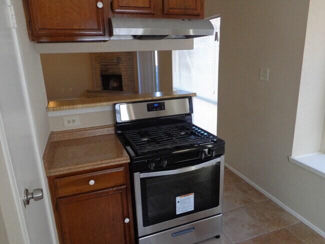 Building Photo - Affordable Duplex