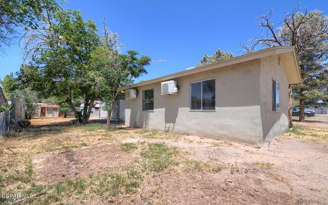 Building Photo - 10368 Potencia Dr