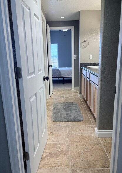 Building Photo - 11617 Blackmoor St