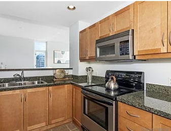 Building Photo - 427 Ninth Ave