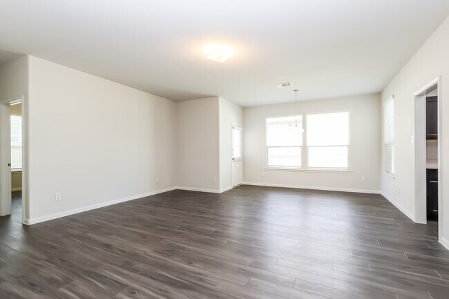 Building Photo - 3619 Spy Glass Hill Dr