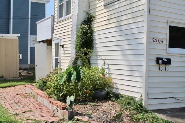 Building Photo - 1BR in the heart of Old Beach