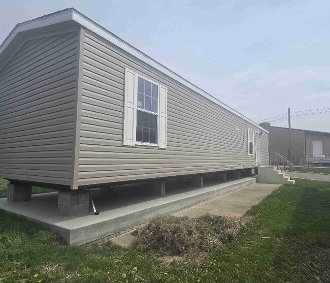 Building Photo - 103 S Scioto St