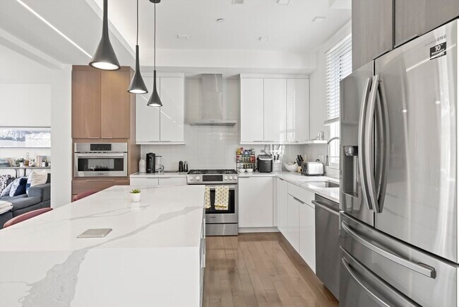 Building Photo - 86 Fremont St