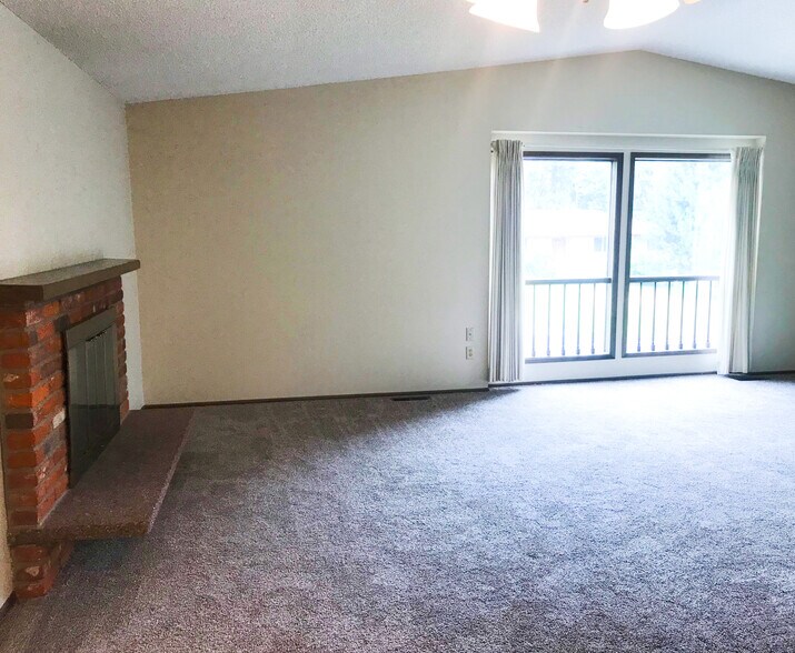 Building Photo - 721 W Bowling Rd