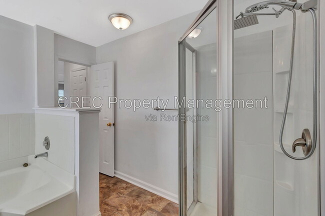 Building Photo - 3019 Woodington Pl