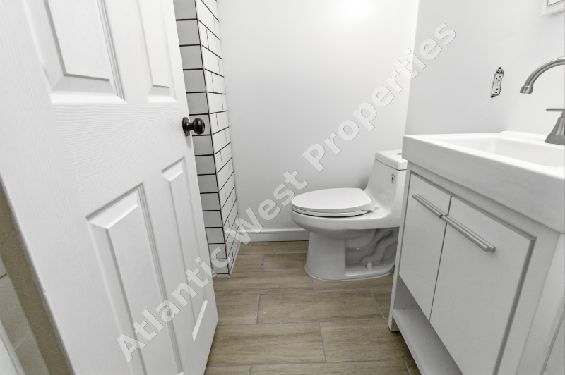 Building Photo - 1512 Blair Ave