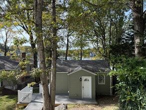 Building Photo - 42 Eastview Rd