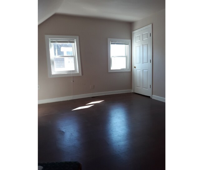 Building Photo - 3818 W Cold Spring Ln