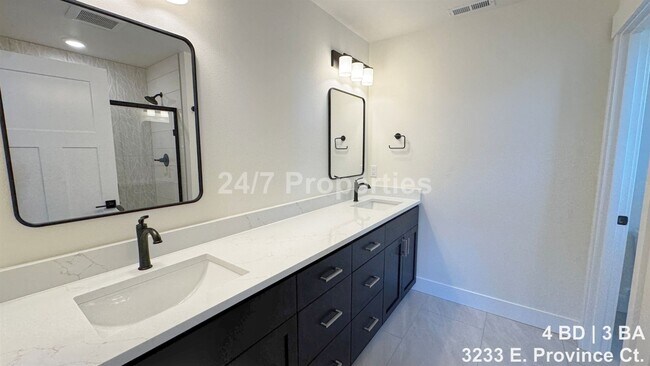 Building Photo - 3233 E Province Ct