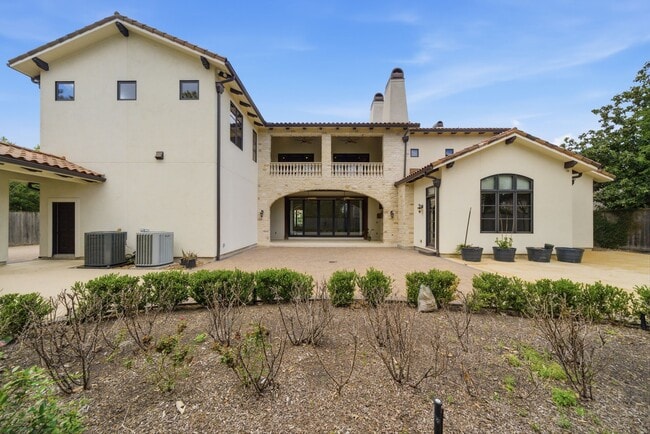 Building Photo - 5339 Tilbury Dr