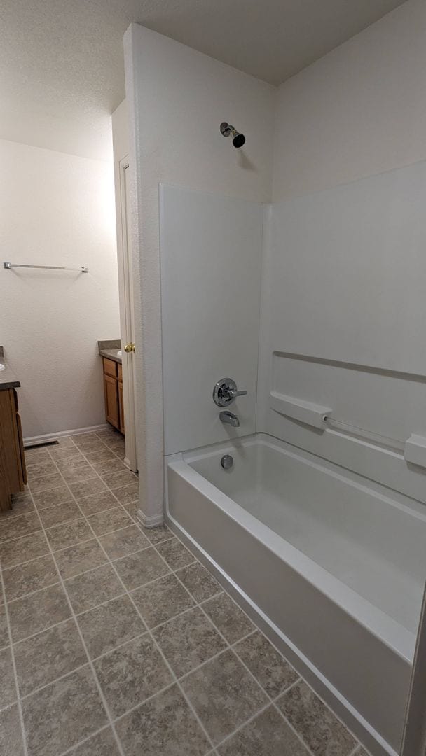 Building Photo - RANCH 3 BED/2.75 BATH PATIO HOME WITH MAIN FLOOR MASTER, FINISHED BASEMENT, AC, 2 CAR GARAGE!