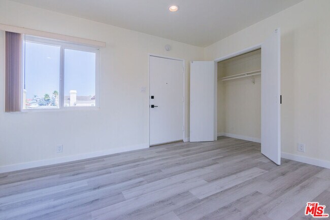 Building Photo - 2107 Pullman Ln