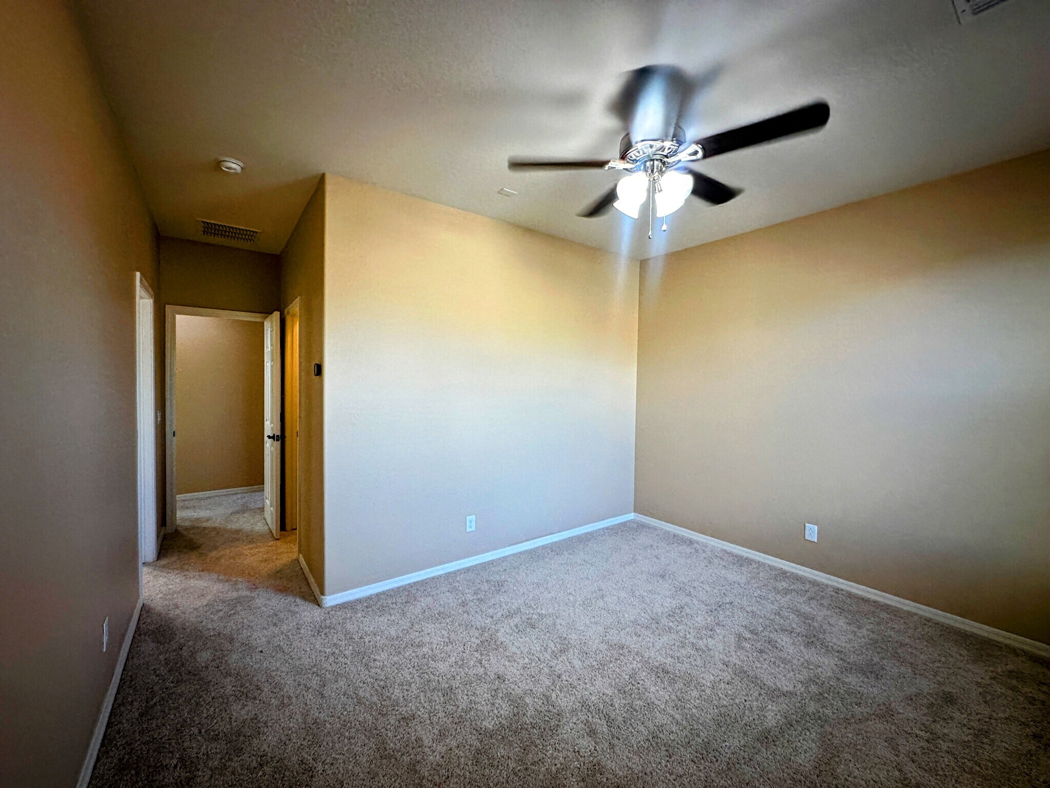 Building Photo - 4717 W Sweet Iron Pass