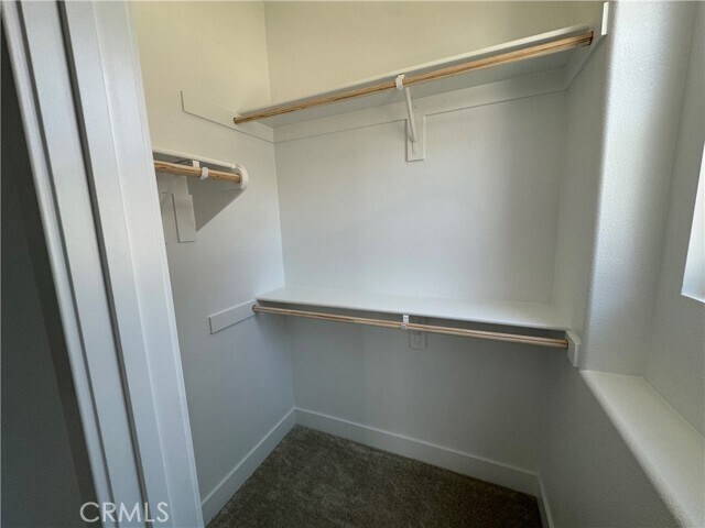 Building Photo - 228 Knot