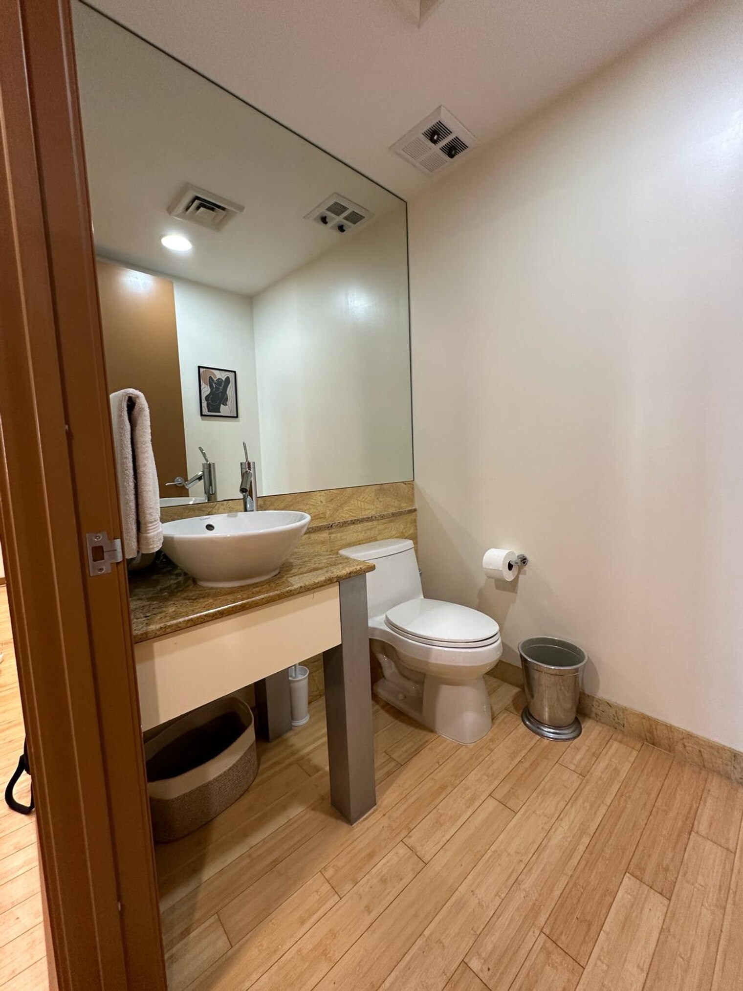 Building Photo - 1395 Brickell Ave