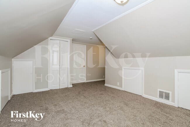 Building Photo - 1183 Toluca Ct