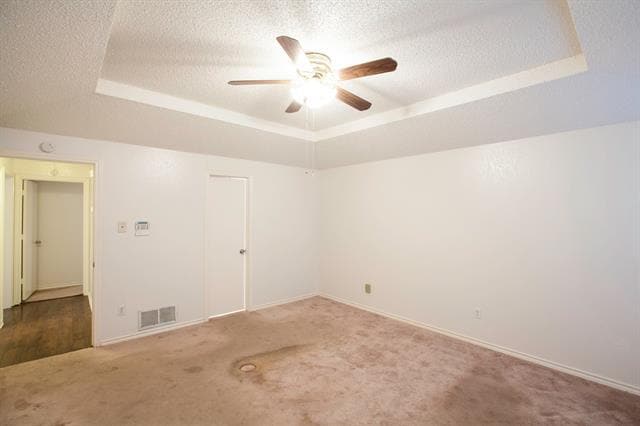 Building Photo - 2025 Lorient Dr