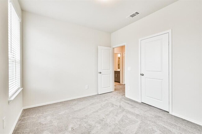 Building Photo - 10503 Marston Vineyard Dr