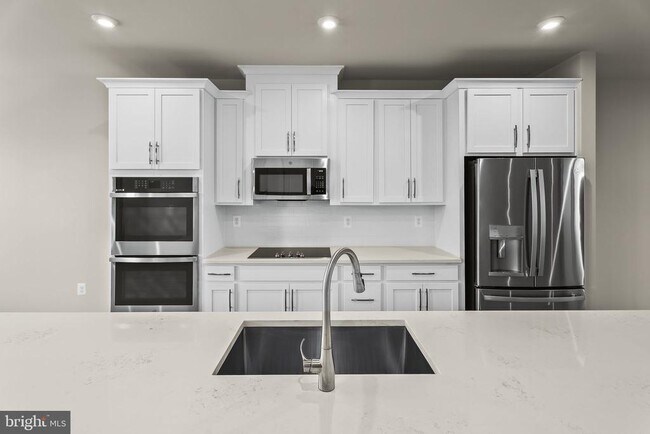 Building Photo - 13558 Innovation Station Lp