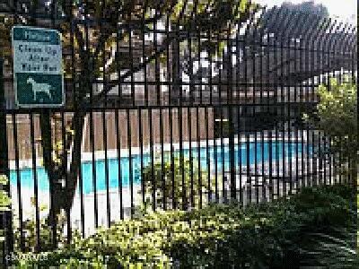 Building Photo - 4581 Alamo St