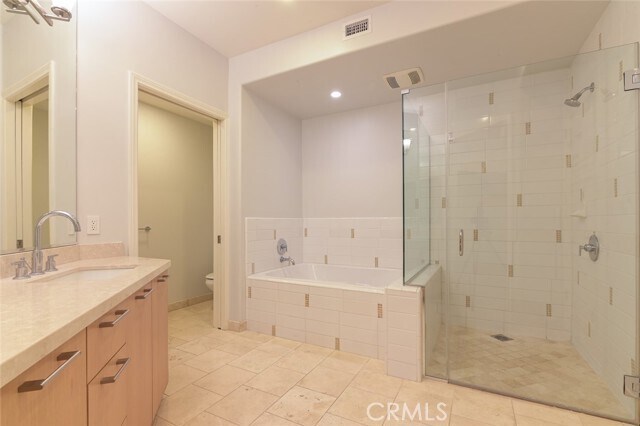 Building Photo - 268 Caruso Ave