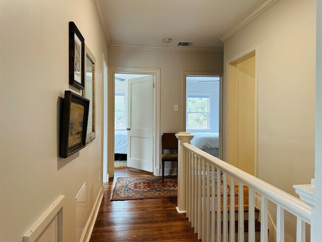 Building Photo - 2506 Rosedale St