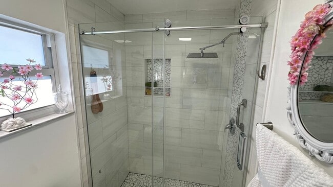 Building Photo - 5778 Phoenix Palm Ct