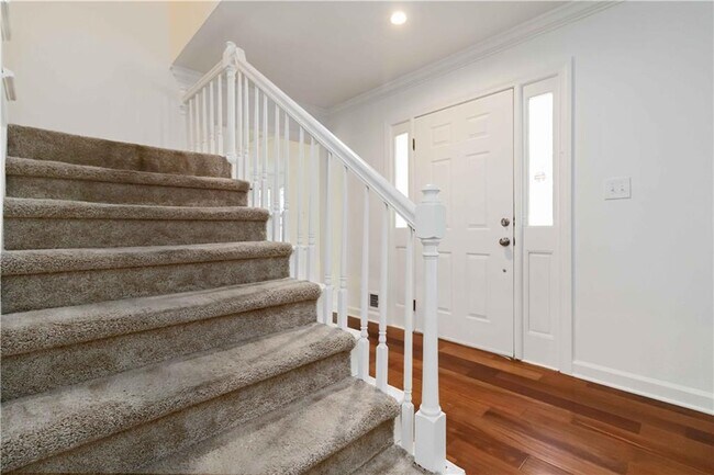 Building Photo - 2308 Defoors Ferry Rd NW