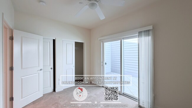 Building Photo - Beautiful two-story residence with 2 bedrooms, 2 bathrooms and balcony with views of the city loc...