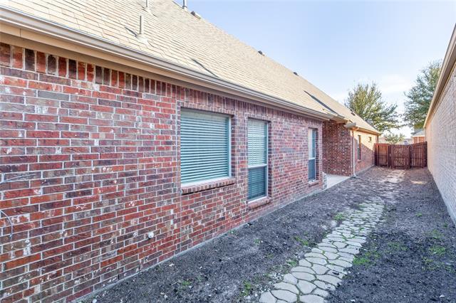 Building Photo - 5708 Silver Buckle Dr