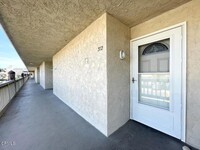 Building Photo - 312 E Surfside Dr