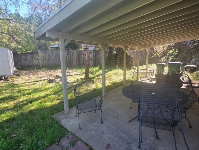 Building Photo - Historic Columbia Home Available for Flexible Lease Terms