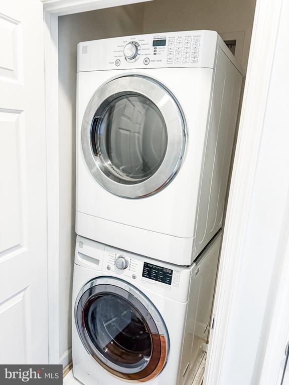 Building Photo - 701 Cobblestone Blvd